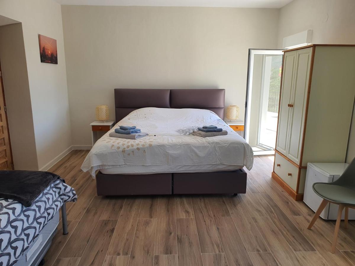 Bed and Breakfast Casa Nuestro Sueno Oria Exterior foto
